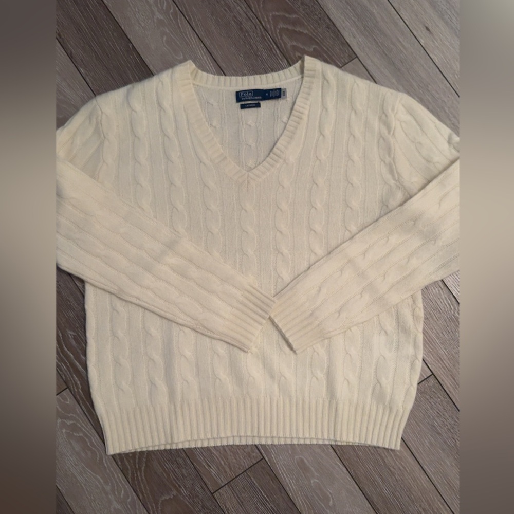 Polo Ralph Lauren Cable-Knit Cashmere V-Neck Sweater - Picture 6 of 10